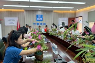 ?节目效果真滴好！奥拉朱旺登相声舞台 结尾乐死人了